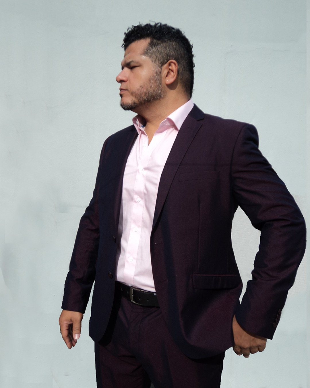 Rojo Caballero Traje Rojo